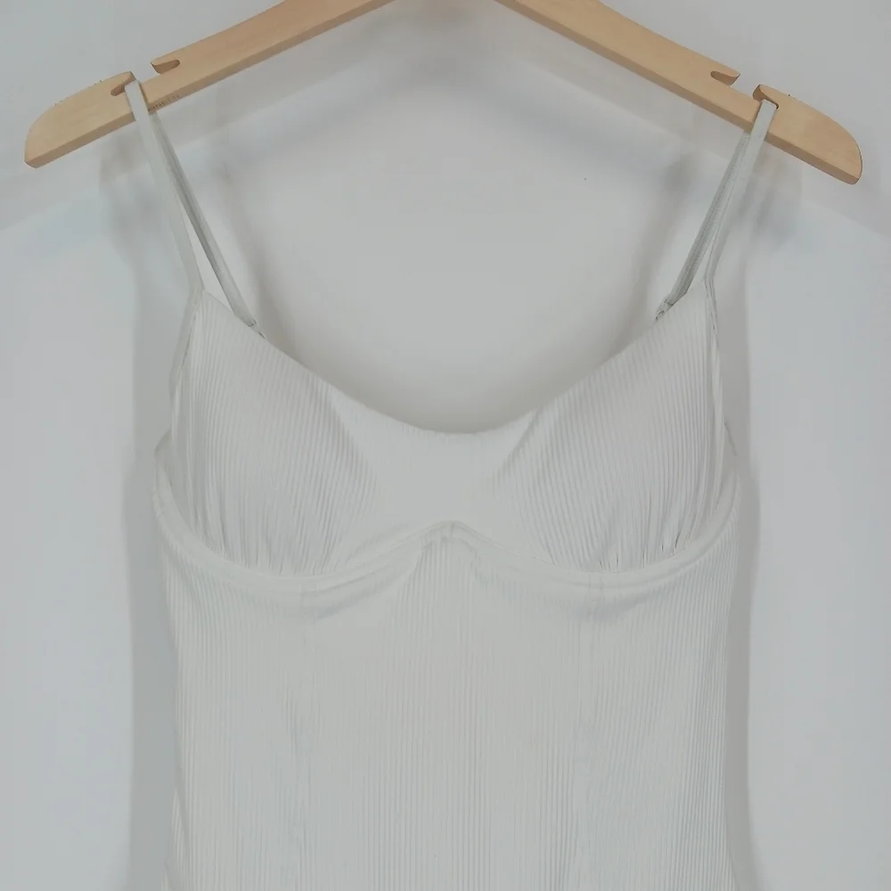 Body Glove Ribbed 1pc Swim Suit - Picture 2 of 8